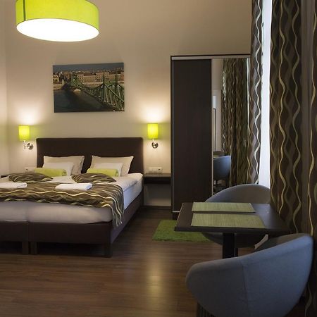 Walton Prime Apartment Будапеща Екстериор снимка