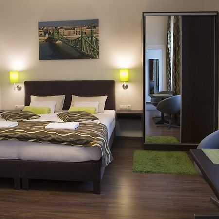 Walton Prime Apartment Будапеща Екстериор снимка